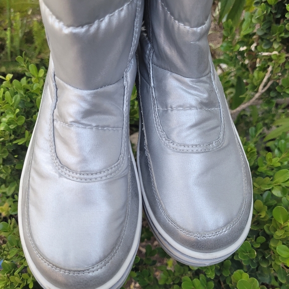 Justice rain boots - Picture 3 of 12